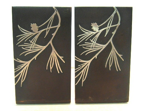 Pine Needle Bookends 7090C